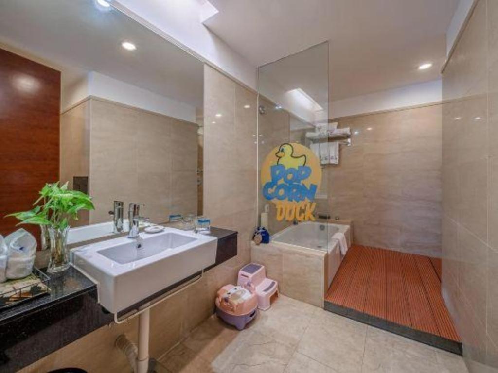 Nanning Yongjiang Hotel מראה חיצוני תמונה